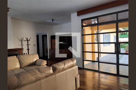 Casa à venda com 4 quartos, 328m² em Jardim Marajoara, São Paulo
