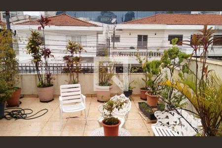 Casa à venda com 4 quartos, 240m² em Vila Sao Francisco (Zona Sul), São Paulo