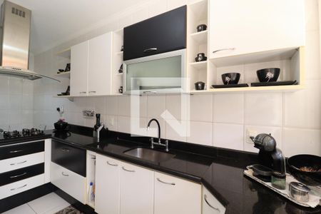 Casa à venda com 754m², 4 quartos e 15 vagas Casa à venda com 754m², 4 quartos e 15 vagasCozinha