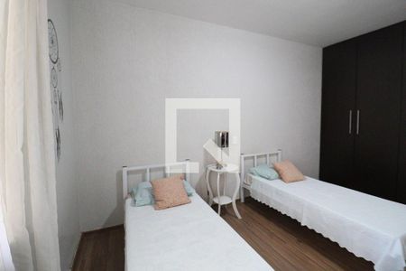 Casa à venda com 754m², 4 quartos e 15 vagas Casa à venda com 754m², 4 quartos e 15 vagasQuarto 3