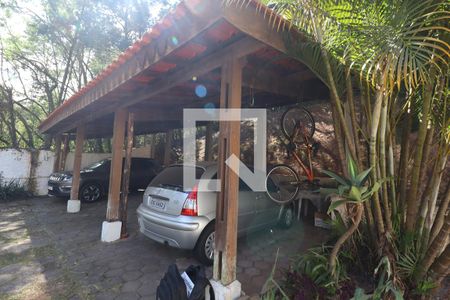Casa à venda com 754m², 4 quartos e 15 vagas Casa à venda com 754m², 4 quartos e 15 vagasQuintal