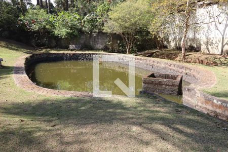 Casa à venda com 754m², 4 quartos e 15 vagas Casa à venda com 754m², 4 quartos e 15 vagasQuintal