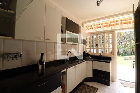 Casa à venda com 754m², 4 quartos e 15 vagas Casa à venda com 754m², 4 quartos e 15 vagasBanheiro