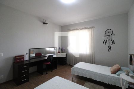 Casa à venda com 754m², 4 quartos e 15 vagas Casa à venda com 754m², 4 quartos e 15 vagasQuarto 3