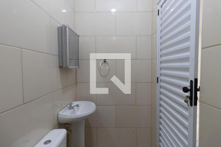 Casa para alugar com 40m², 2 quartos e sem vaga Casa para alugar com 40m², 2 quartos e sem vagaBanheiro