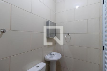 Casa para alugar com 40m², 2 quartos e sem vaga Casa para alugar com 40m², 2 quartos e sem vagaBanheiro