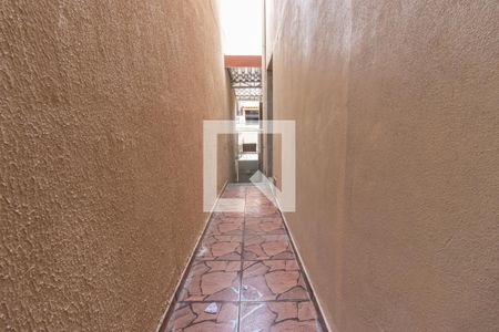Casa para alugar com 40m², 2 quartos e sem vaga Casa para alugar com 40m², 2 quartos e sem vagaCorredor