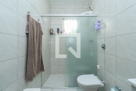 Casa à venda com 150m², 4 quartos e 2 vagasBanheiro 