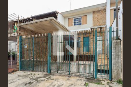 Casa à venda com 150m², 4 quartos e 2 vagasFachada