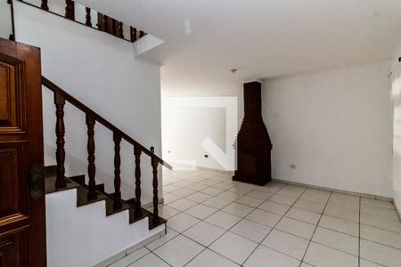Sala de casa para alugar com 4 quartos, 187m² em Conjunto Residencial Butantã, São Paulo