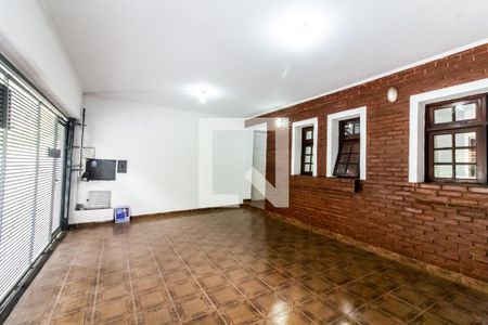 Garagem de casa para alugar com 4 quartos, 187m² em Conjunto Residencial Butantã, São Paulo
