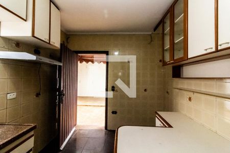Cozinha - Armários de casa para alugar com 4 quartos, 187m² em Conjunto Residencial Butantã, São Paulo