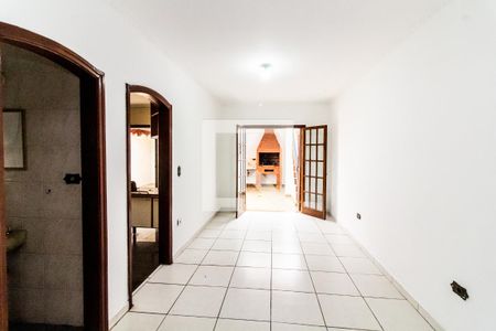 Sala de casa para alugar com 4 quartos, 187m² em Conjunto Residencial Butantã, São Paulo