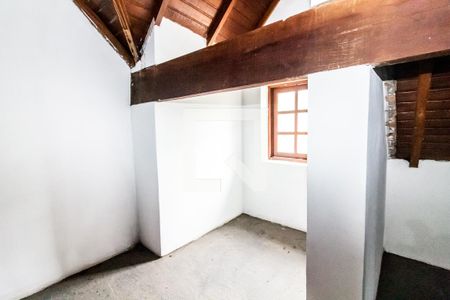 Sótão de casa para alugar com 4 quartos, 187m² em Conjunto Residencial Butantã, São Paulo