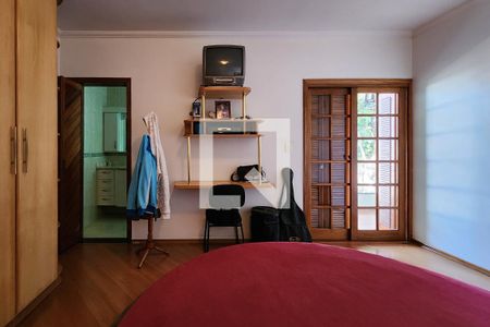 Casa para alugar com 450m², 3 quartos e 8 vagasSuíte 1