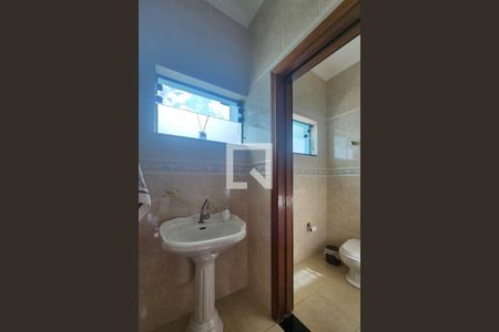 Casa para alugar com 450m², 3 quartos e 8 vagasLavabo