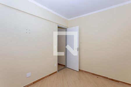 Quarto 1 de apartamento para alugar com 2 quartos, 50m² em Jardim Santa Emilia, São Paulo