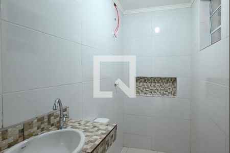 Banheiro de apartamento para alugar com 2 quartos, 50m² em Jardim Patente, São Paulo