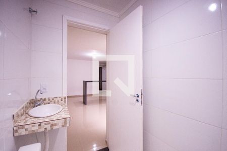 Banheiro  de casa para alugar com 1 quarto, 45m² em Jardim Patente, São Paulo