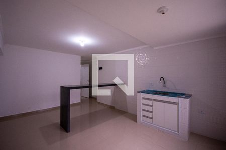 Sala/ Cozinha  de casa para alugar com 1 quarto, 45m² em Jardim Patente, São Paulo