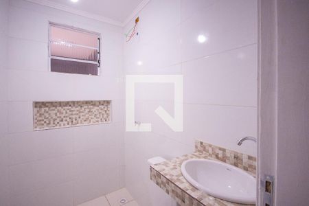 Banheiro  de casa para alugar com 1 quarto, 45m² em Jardim Patente, São Paulo