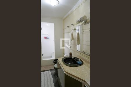 Apartamento à venda com 131m², 4 quartos e 2 vagasBanheiro