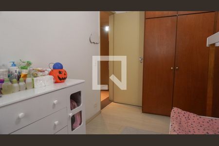 Apartamento à venda com 131m², 4 quartos e 2 vagasQuarto 2