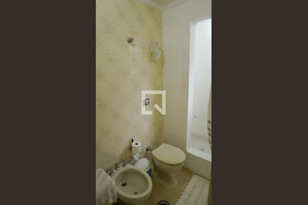 Apartamento à venda com 131m², 4 quartos e 2 vagasBanheiro