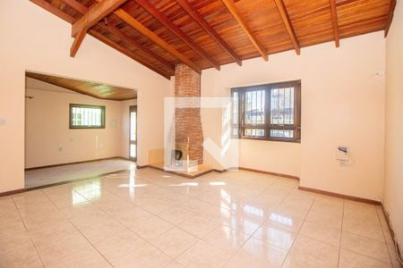 Sala de casa à venda com 2 quartos, 180m² em Rubem Berta, Porto Alegre