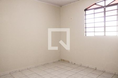 quarto 1 de casa para alugar com 2 quartos, 90m² em Parque Edu Chaves, São Paulo