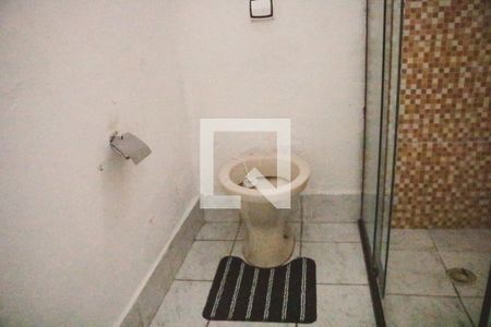 Banheiro de casa para alugar com 2 quartos, 90m² em Parque Edu Chaves, São Paulo