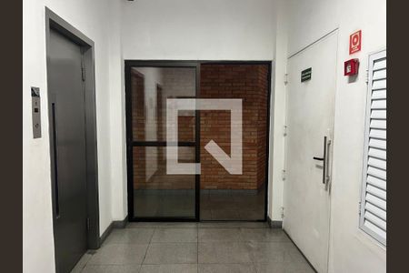 Apartamento à venda com 80m², 2 quartos e sem vaga Apartamento à venda com 80m², 2 quartos e sem vagaHall de entrada