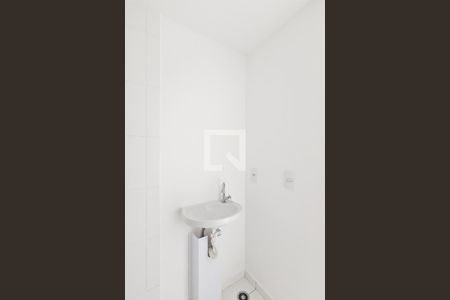 Apartamento para alugar com 44m², 2 quartos e sem vaga Apartamento para alugar com 44m², 2 quartos e sem vagaBanheiro