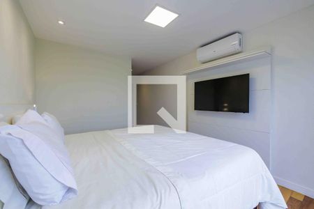 Apartamento à venda com 270m², 4 quartos e 3 vagas Apartamento à venda com 270m², 4 quartos e 3 vagasSuíte 1