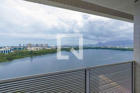 Apartamento à venda com 270m², 4 quartos e 3 vagas Apartamento à venda com 270m², 4 quartos e 3 vagasÁrea de Serviço Vista