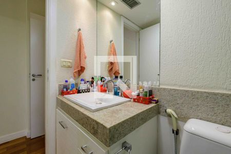 Apartamento à venda com 270m², 4 quartos e 3 vagas Apartamento à venda com 270m², 4 quartos e 3 vagasBanheiro Suíte 2