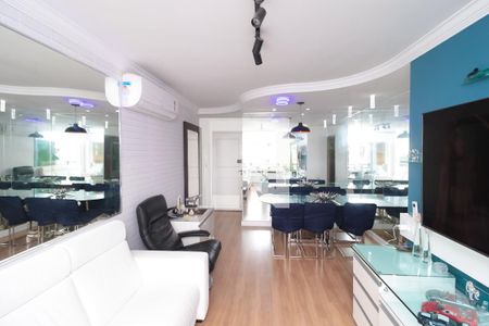 Apartamento à venda com 71m², 2 quartos e 3 vagasSala