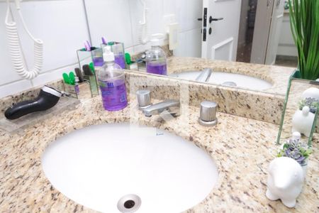 Apartamento à venda com 71m², 2 quartos e 3 vagasBanheiro da Suíte - Torneira