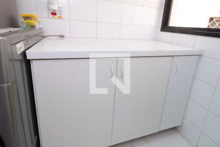 Apartamento à venda com 71m², 2 quartos e 3 vagasÁrea de Serviço - Armários