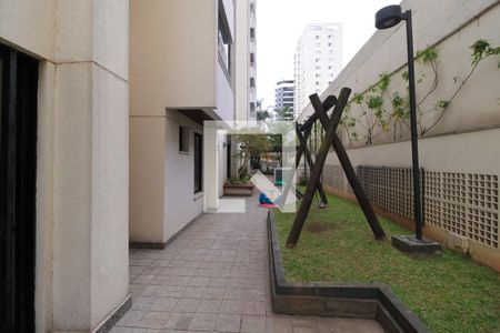 Apartamento à venda com 71m², 2 quartos e 3 vagasÁrea comum - Playground