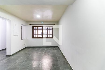 Sala de casa à venda com 4 quartos, 210m² em Terceira Divisão de Interlagos, São Paulo