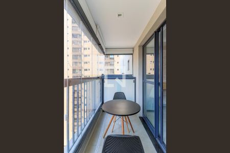 Studio à venda com 24m², 1 quarto e sem vaga Studio à venda com 24m², 1 quarto e sem vagaVaranda