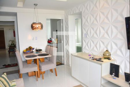 Detalhe Sala de apartamento para alugar com 2 quartos, 47m² em Costa Azul, Salvador