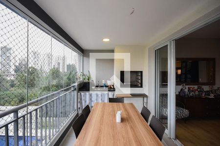 Varanda de apartamento à venda com 4 quartos, 130m² em Jardim Caboré, São Paulo