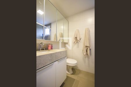 Apartamento à venda com 130m², 4 quartos e 2 vagasBanheiro suíte 2