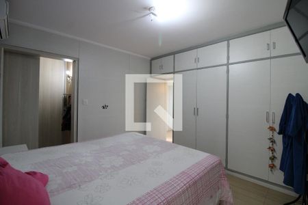 Suíte - Armários  de casa para alugar com 3 quartos, 256m² em Vila Romana, São Paulo