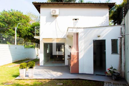 Casa à venda com 259m², 3 quartos e 4 vagasÁrea comum