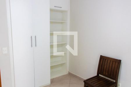 Casa à venda com 259m², 3 quartos e 4 vagasQuarto