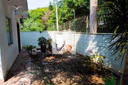 Casa à venda com 259m², 3 quartos e 4 vagasVista