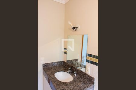 Casa à venda com 259m², 3 quartos e 4 vagasBanheiro